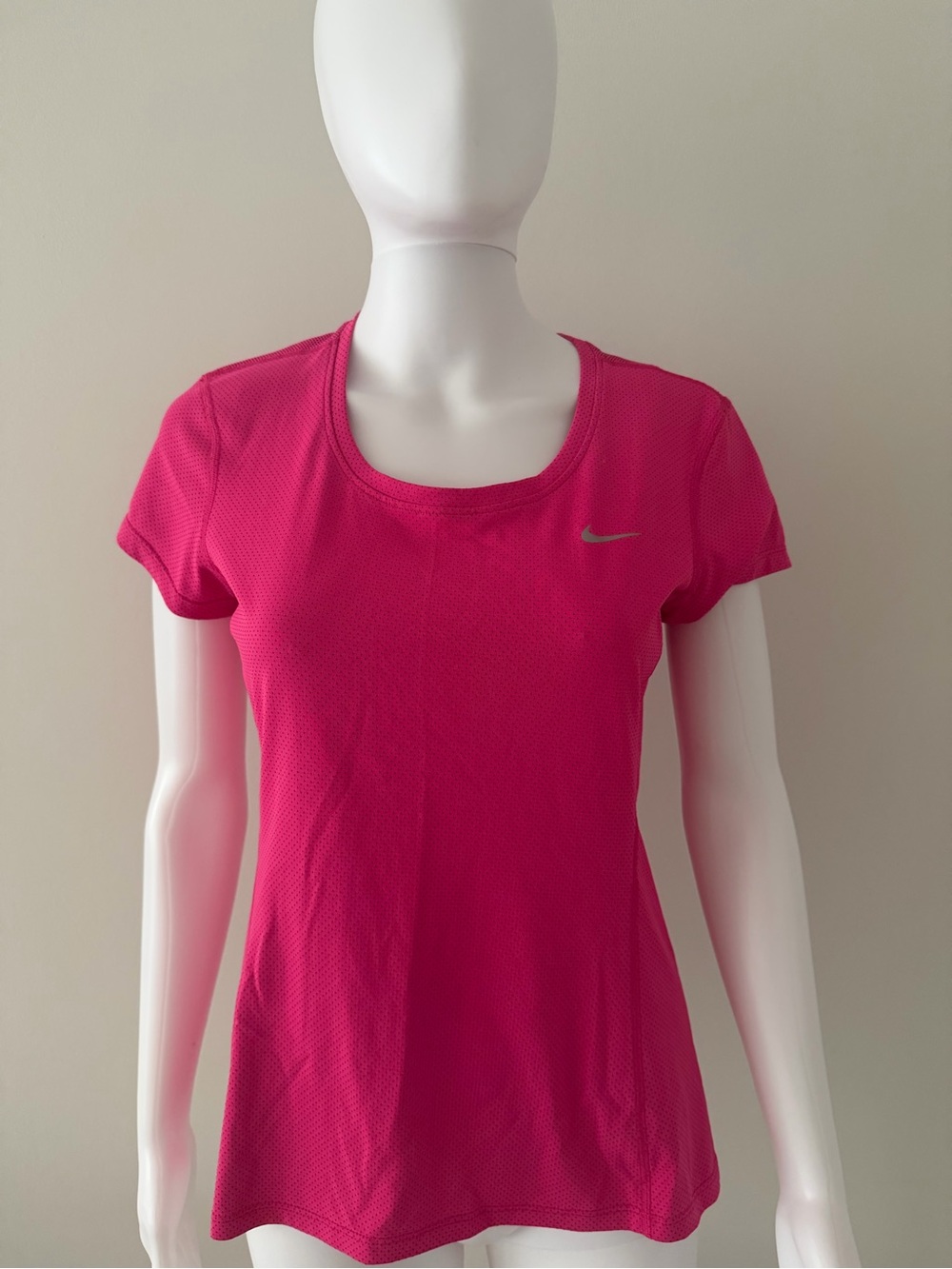 Nike Women's Hot Pink Short Sleeve Athletic Tee